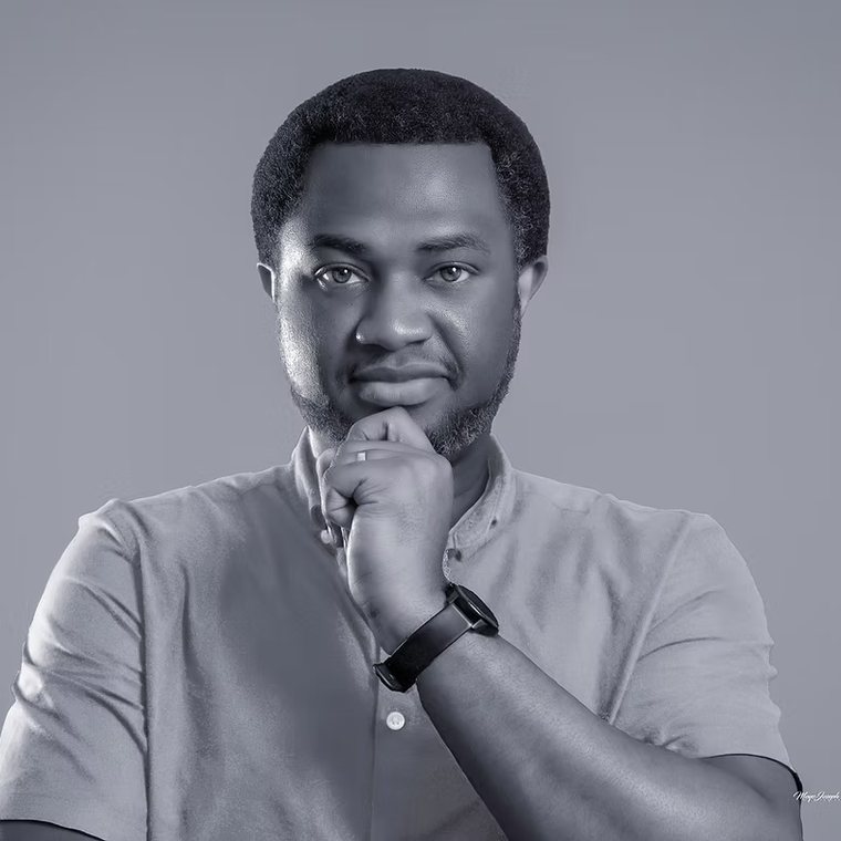Portrait of Dr Moyo Esenamunjor
